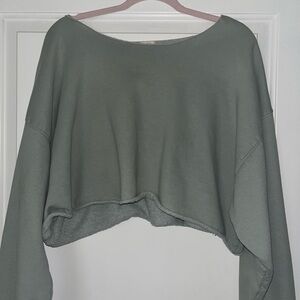 Brandy Melville Green Relaxed Crop Sweatshirt